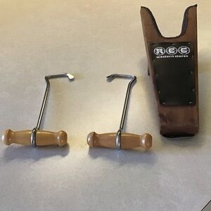 Boot Hooks & Boot Jack